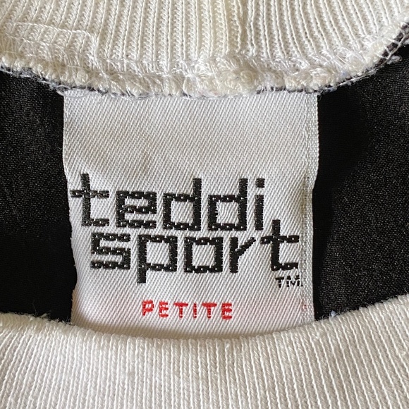 VTG I Teddi Sport I 1980s-1990s I Parrot Pullover Top - Picture 3 of 16